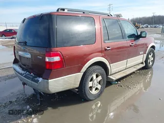 2007 Ford Expedition Eddie Bauer с VIN 1FMFU185X7LA72588, выставлен на аукционе IAAI как лот 41740134 с пробегом Не указан миль и . История ставок и продаж доступна на DreamBid. Изображение 4.