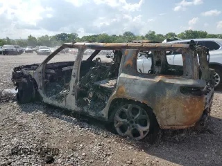 2023 Rivian R1S Adventure z VIN 7PDSGABA7PN009929, wystawiony jako Copart lot #60833324 z przebiegiem Nie podano mil oraz Nie do naprawy. Historia ofert i sprzedaży dostępna na DreamBid. Obrazek 2.