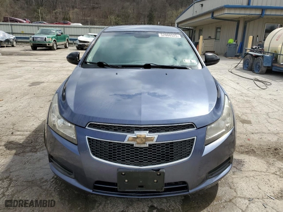 2014 Chevrolet Cruze LS with VIN 1G1PA5SGXE7183529, listed as a Copart auction lot 52008525 with 146,397 mi miles and Salvage Title. Bid and sale history available at carsss.com. Image 5.