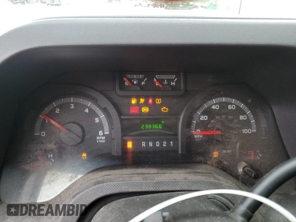 2011 Ford Econoline Cargo Commercial with VIN 1FTNE1EW2BDB24406, listed as a Copart auction lot 61331915 with 238,366 mi miles and Clean title. Bid and sale history available at DreamBid. Image 9.