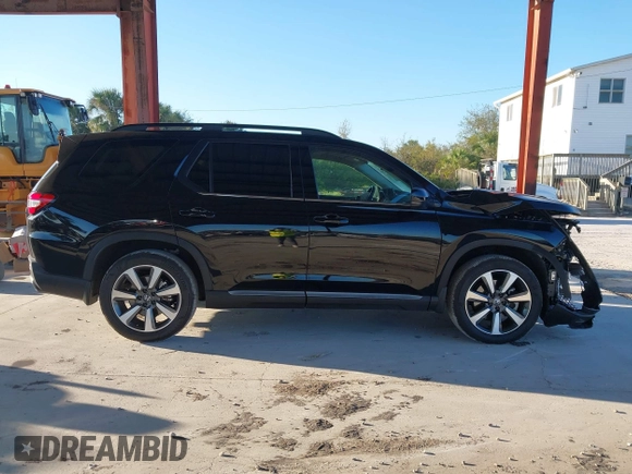 2024 Honda Pilot Elite with VIN 5FNYG1H85RB001707, listed as a IAAI auction lot 41793733 with 20,491 mi miles. Bid and sale history available at carsss.com. Image 14.