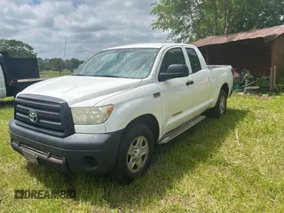 2012 Toyota Tundra 4WD Truck with VIN 5TFUW5F19CX253133, listed as a IAAI auction lot 42147346 with 322,207 mi miles. Bid and sale history available at carsss.com. Image 2.