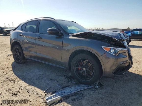 2021 Alfa Romeo Stelvio Ti with VIN ZASPAKBN4M7D18255, listed as a Copart auction lot 48514765 with 0 mi miles and Salvage Title. Bid and sale history available at carsss.com. Image 4.