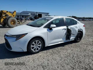 2021 Toyota Corolla LE with VIN 5YFEPMAE8MP172100, listed as a Copart auction lot 50908305 with 40,652 mi miles and Salvage Title. Bid and sale history available at carsss.com. Image 1.
