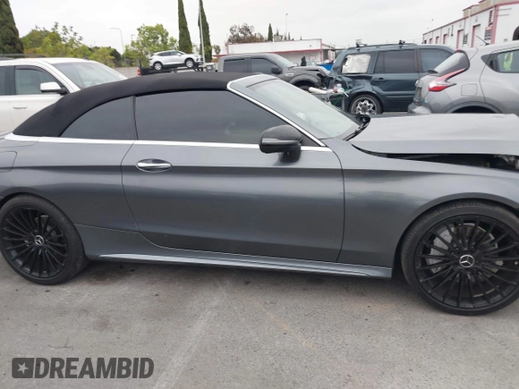 2019 Mercedes-Benz C 300 z VIN WDDWK8DB4KF901750, wystawiony jako IAAI lot #42127043 z przebiegiem 51 498 mil mil oraz . Historia ofert i sprzedaży dostępna na DreamBid. Obrazek 13.