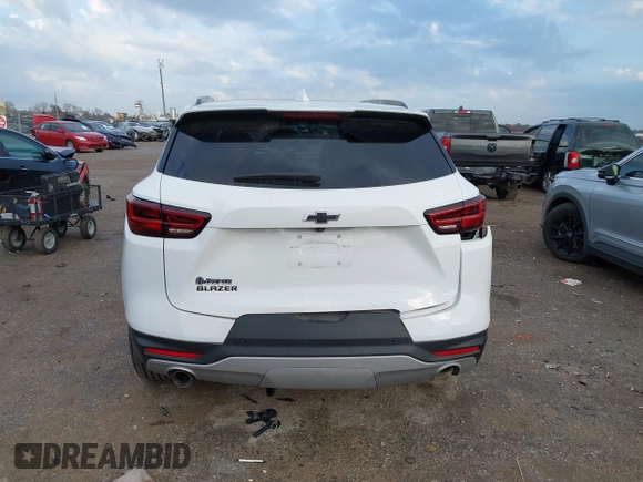 2024 Chevrolet Blazer LT with VIN 3GNKBDR47RS178033, listed as a IAAI auction lot 41106832 with 8,752 mi miles and . Bid and sale history available at DreamBid. Image 16.