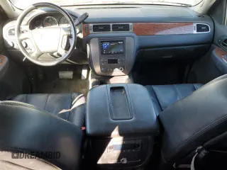 2007 GMC Yukon XL SLT with VIN 1GKFK16387R381473, listed as a Copart auction lot 47806175 with 123,372 mi miles and Salvage Title. Bid and sale history available at DreamBid. Image 8.