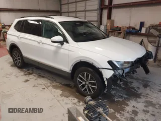 2020 Volkswagen Tiguan SE with VIN 3VV3B7AX4LM141023, listed as a IAAI auction lot 41521923 with 69,479 mi miles and . Bid and sale history available at DreamBid. Image 1.