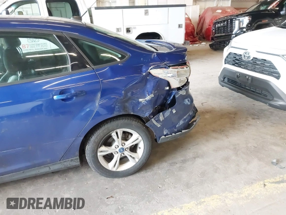2012 Ford Focus SE with VIN 1FAHP3F27CL258291, listed as a IAAI auction lot 41877449 with 108,264 mi miles. Bid and sale history available at carsss.com. Image 6.