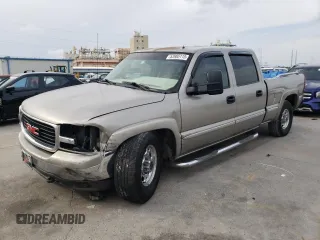 2001 GMC Sierra 1500HD SLE z VIN 1GTGC13U51F154812, wystawiony jako Copart lot #53905115 z przebiegiem 169 750 mil mil oraz Szkoda całkowita • Salvage title. Historia ofert i sprzedaży dostępna na DreamBid. Obrazek 1.