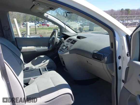 2007 Nissan Quest with VIN 5N1BV28U57N119426, listed as a IAAI auction lot 41822986 with 196,097 mi miles. Bid and sale history available at carsss.com. Image 5.