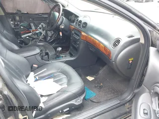 2002 Chrysler 300M M z VIN 2C3AE66G72H133614, wystawiony jako IAAI lot #41848714 z przebiegiem Nie podano mil oraz . Historia ofert i sprzedaży dostępna na DreamBid. Obrazek 5.