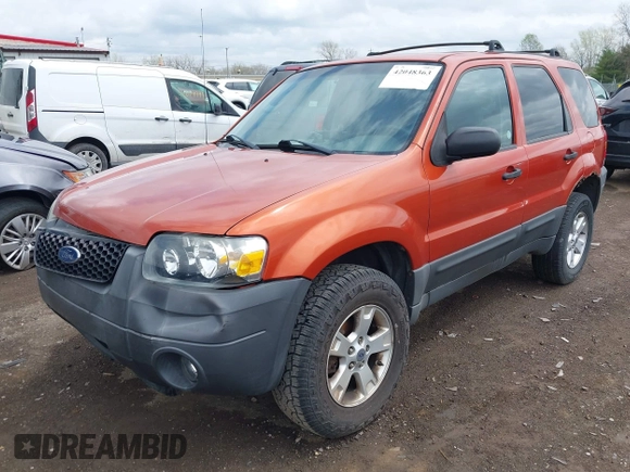 2006 Ford Escape XLT with VIN 1FMYU03126KA17323, listed as a IAAI auction lot 42048363 with 119,296 mi miles and . Bid and sale history available at DreamBid. Image 2.