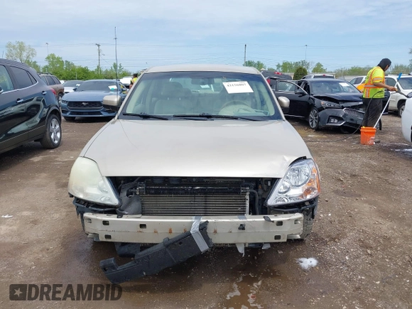 2006 Ford Five Hundred SEL with VIN 1FAFP24186G186073, listed as a IAAI auction lot 42156007 with 283,655 mi miles. Bid and sale history available at carsss.com. Image 6.