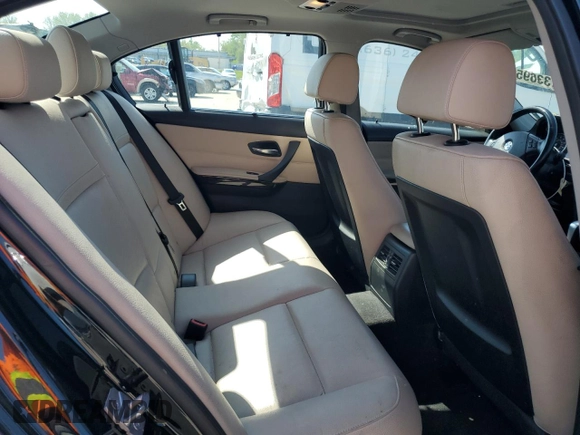 2011 BMW 3 Series 328i xDrive with VIN WBAPK7C59BA975051, listed as a Copart auction lot 53133695 with 111,711 mi miles and Salvage title. Bid and sale history available at DreamBid. Image 10.