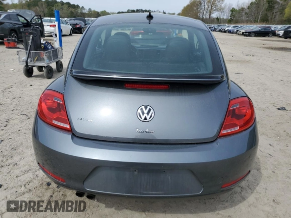 2016 Volkswagen Beetle SE с VIN 3VWJ17AT5GM635173, выставлен на аукционе Copart как лот 50419645 с пробегом 77 583 миль миль и Списание • Salvage title. История ставок и продаж доступна на DreamBid. Изображение 6.