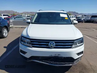 2018 Volkswagen Tiguan SEL с VIN 3VV3B7AX4JM156909, выставлен на аукционе IAAI как лот 42565869 с пробегом 60 886 миль миль и . История ставок и продаж доступна на DreamBid. Изображение 6.