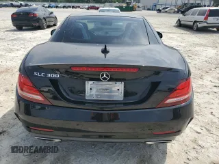 2019 Mercedes-Benz SLC 300 z VIN WDDPK3JAXKF160281, wystawiony jako Copart lot #54115215 z przebiegiem 50 768 mil mil oraz Szkody całkowita. Historia ofert i sprzedaży dostępna na DreamBid. Obrazek 6.
