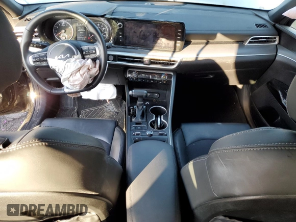 2024 Kia K5 GT-Line z VIN 5XXG64J21RG251951, wystawiony jako Copart lot #51559015 z przebiegiem 21 497 mil mil oraz Nie do naprawy • Non repairable. Historia ofert i sprzedaży dostępna na DreamBid. Obrazek 8.