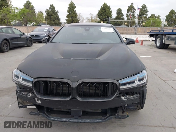 2014 BMW 5 Series 535d with VIN WBAXA5C59ED690375, listed as a IAAI auction lot 42030902 with 70,553 mi miles and . Bid and sale history available at carsss.com. Image 12.
