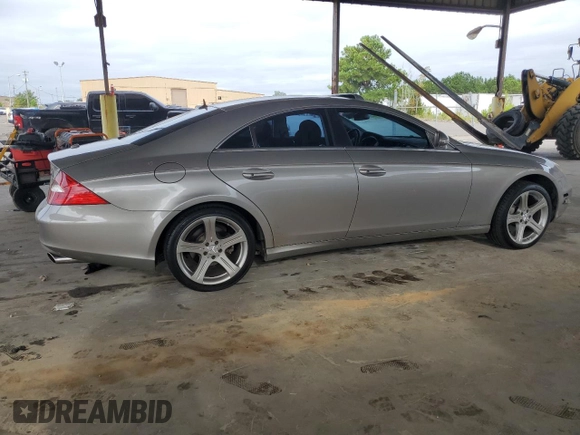 2006 Mercedes-Benz CLS-Class with VIN WDDDJ75X46A049952, listed as a Copart auction lot 69833244 with 217,882 mi miles and Salvage Title. Bid and sale history available at carsss.com. Image 3.