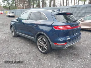 2015 Lincoln MKC z VIN 5LMTJ2AH4FUJ17746, wystawiony jako IAAI lot #42027746 z przebiegiem 111 240 mil mil oraz . Historia ofert i sprzedaży dostępna na DreamBid. Obrazek 3.