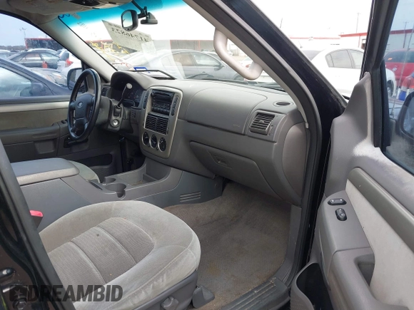 2004 Ford Explorer XLT с VIN 1FMZU63W14ZA19796, выставлен на аукционе IAAI как лот 41746823 с пробегом Не указан миль и . История ставок и продаж доступна на DreamBid. Изображение 5.