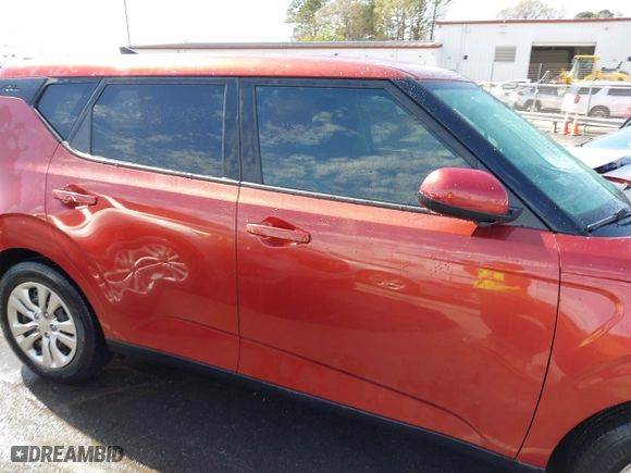 2020 Kia Soul LX with VIN KNDJ23AU4L7113673, listed as a IAAI auction lot 41847880 with 83,976 mi miles. Bid and sale history available at carsss.com. Image 14.