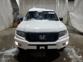 2013 Honda Ridgeline Sport z VIN 5FPYK1F70DB014275, wystawiony jako Copart lot #45351125 z przebiegiem 230 608 mil mil oraz Czysty tytuł • Clean title. Historia ofert i sprzedaży dostępna na DreamBid. Obrazek 5.