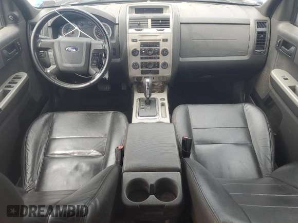 2011 Ford Escape XLT z VIN 1FMCU9DG4BKB20979, wystawiony jako Copart lot #64101215 z przebiegiem 213 244 mil mil oraz Szkoda całkowita • Salvage title. Historia ofert i sprzedaży dostępna na DreamBid. Obrazek 8.