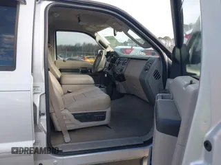 2008 Ford F-250 XL with VIN 1FTSW21R98EC18369, listed as a IAAI auction lot 41422624 with 176,292 mi miles. Bid and sale history available at carsss.com. Image 5.