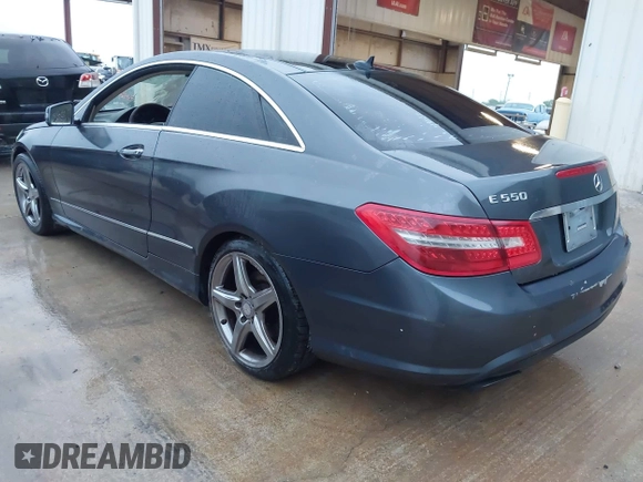 2010 Mercedes-Benz E 550 with VIN WDDKJ7CB9AF037399, listed as a IAAI auction lot 42108170 with 177,557 mi miles and . Bid and sale history available at DreamBid. Image 3.