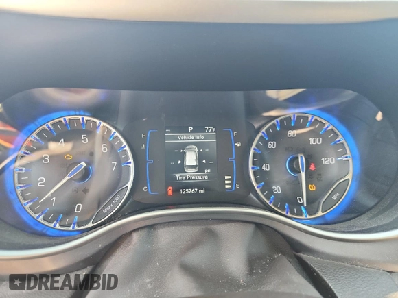 2018 Chrysler Pacifica Touring with VIN 2C4RC1DG0JR168076, listed as a Copart auction lot 62924895 with 125,767 mi miles and Clean title. Bid and sale history available at DreamBid. Image 9.