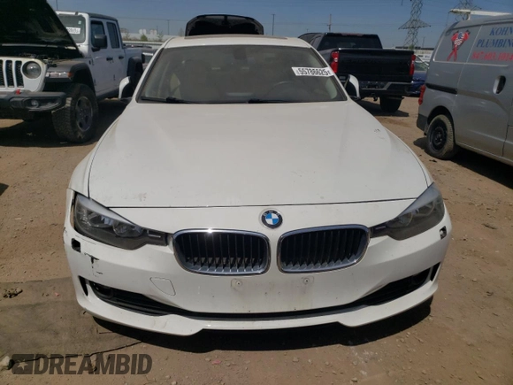 2013 BMW 3 Series 328i xDrive z VIN WBA3B3C5XDF536289, wystawiony jako Copart lot #55786625 z przebiegiem 84 299 mil mil oraz Szkoda całkowita • Salvage title. Historia ofert i sprzedaży dostępna na DreamBid. Obrazek 5.