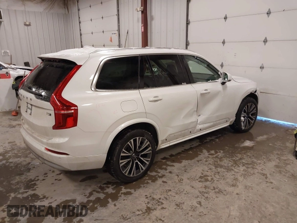 2022 Volvo XC90 Momentum with VIN YV4102PK0N1801551, listed as a IAAI auction lot 41296538 with 35,710 mi miles and . Bid and sale history available at DreamBid. Image 4.