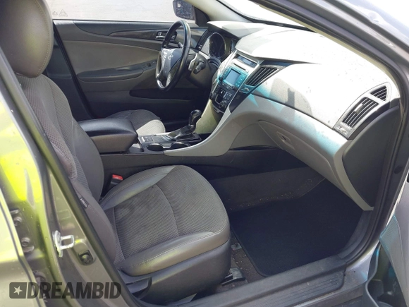 2014 Hyundai Sonata Limited with VIN 5NPEC4AB2EH943005, listed as a IAAI auction lot 41951991 with 176,380 mi miles and . Bid and sale history available at DreamBid. Image 5.