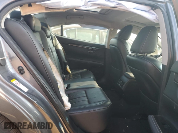 2016 Lexus ES 330 z VIN 58ABK1GG7GU012343, wystawiony jako Copart lot #57049315 z przebiegiem 47 745 mil mil oraz Szkoda całkowita • Salvage title. Historia ofert i sprzedaży dostępna na DreamBid. Obrazek 10.