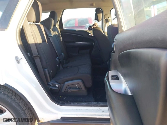 2014 Dodge Journey SE with VIN 3C4PDCAB7ET115807, listed as a IAAI auction lot 41365976 with 91,614 mi miles. Bid and sale history available at carsss.com. Image 8.