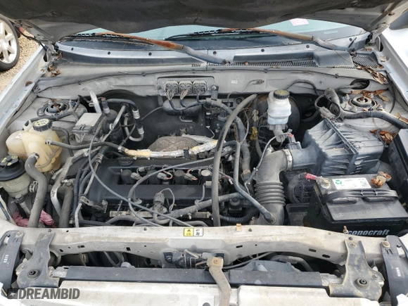 2006 Mazda Tribute i with VIN 4F2YZ02Z86KM30862, listed as a Copart auction lot 83029274 with 206,339 mi miles and Clean Title. Bid and sale history available at carsss.com. Image 12.