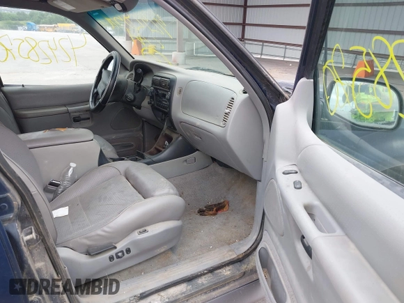 1995 Ford Explorer Eddie Bauer с VIN 1FMDU34X6SZB54169, выставлен на аукционе IAAI как лот 42428570 с пробегом 246 888 миль миль и . История ставок и продаж доступна на DreamBid. Изображение 5.