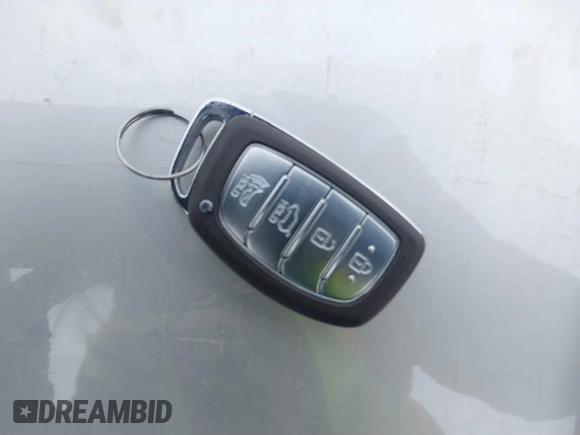 2021 Hyundai Tucson Value with VIN KM8J33A47MU359385, listed as a IAAI auction lot 41878386 with 84,991 mi miles and . Bid and sale history available at DreamBid. Image 11.