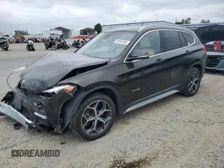 2018 BMW X1 xDrive28i с VIN WBXHT3C30J5K29979, выставлен на аукционе Copart как лот 58662505 с пробегом 61 461 миль миль и Списание • Salvage title. История ставок и продаж доступна на DreamBid. Изображение 1.