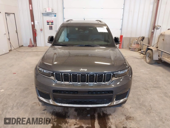 2025 Jeep Grand Cherokee Limited z VIN 1C4RJKBG6S8675253, wystawiony jako IAAI lot #42503091 z przebiegiem 4 975 mil mil oraz . Historia ofert i sprzedaży dostępna na DreamBid. Obrazek 12.