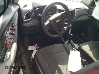 2020 Chevrolet Trax LS with VIN KL7CJKSB3LB039143, listed as a Copart auction lot 44405985 with 57,280 mi miles and Salvage Title. Bid and sale history available at carsss.com. Image 8.