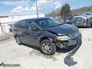 2011 Honda Odyssey LX with VIN 5FNRL5H29BB023895, listed as a IAAI auction lot 41897494 with 177,796 mi miles. Bid and sale history available at carsss.com. Image 1.