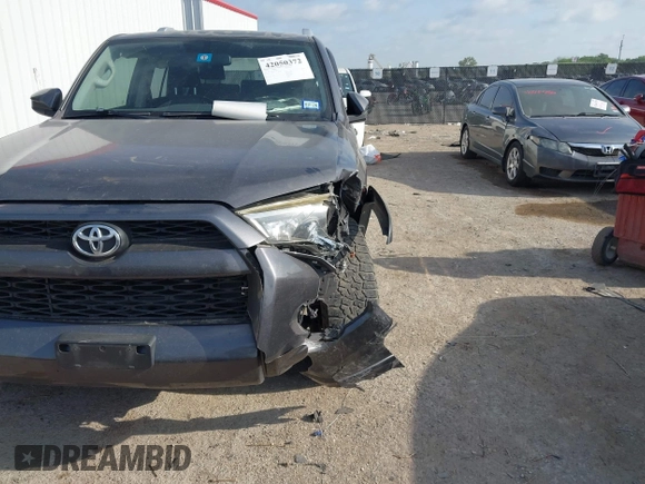 2014 Toyota 4Runner SR5 z VIN JTEZU5JR0E5071498, wystawiony jako IAAI lot #42050372 z przebiegiem 109 448 mil mil oraz . Historia ofert i sprzedaży dostępna na DreamBid. Obrazek 6.