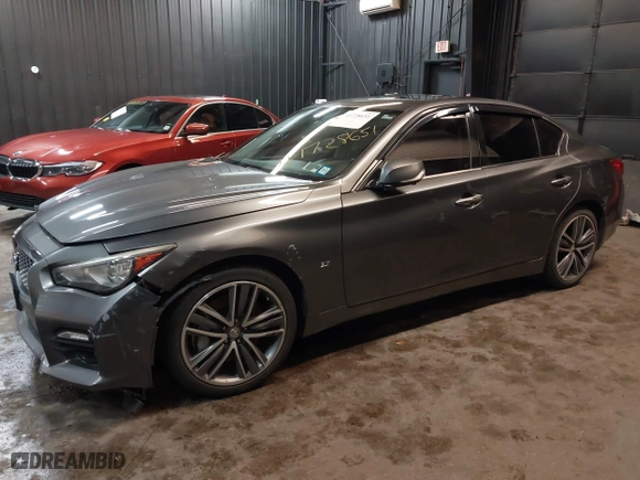 2015 Infiniti Q50 Premium with VIN JN1BV7AR1FM395004, listed as a IAAI auction lot 41728651 with 122,798 mi miles. Bid and sale history available at carsss.com. Image 17.