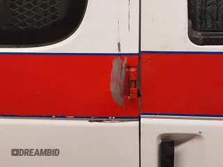 2007 Ford Econoline Cargo Commercial with VIN 1FTNS24W97DA25654, listed as a IAAI auction lot 41511754 with 190,780 mi miles and . Bid and sale history available at DreamBid. Image 12.
