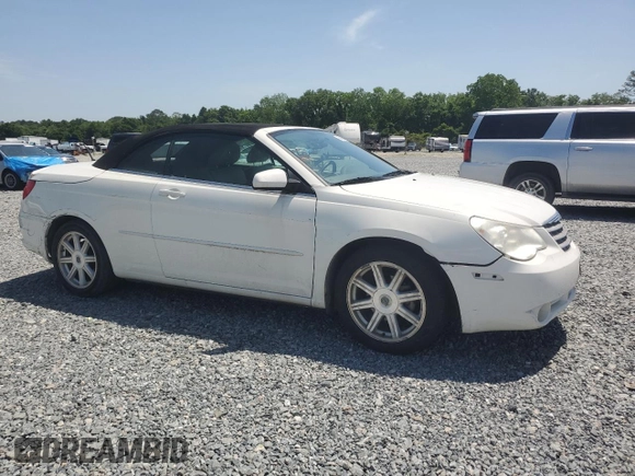 2008 Chrysler Sebring Touring z VIN 1C3LC55R48N181096, wystawiony jako Copart lot #56965745 z przebiegiem 125 873 mil mil oraz Szkoda całkowita • Salvage title. Historia ofert i sprzedaży dostępna na DreamBid. Obrazek 4.