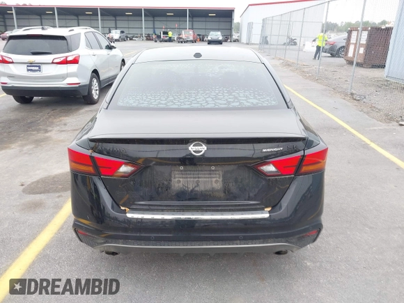 2022 Nissan Altima 2.5 SR with VIN 1N4BL4CV5NN311258, listed as a IAAI auction lot 41917915 with 76,928 mi miles. Bid and sale history available at carsss.com. Image 16.
